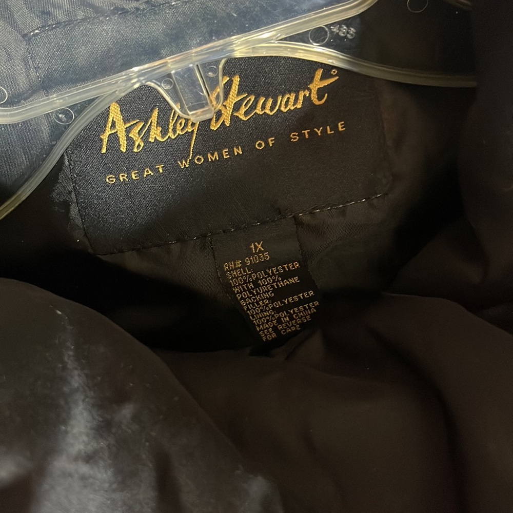 Steve Madden puffer jacket - Picture 2 of 2